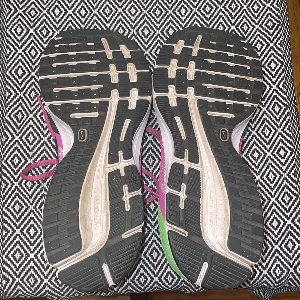Nike Pegasus Shoe - Picture 6 of 6
